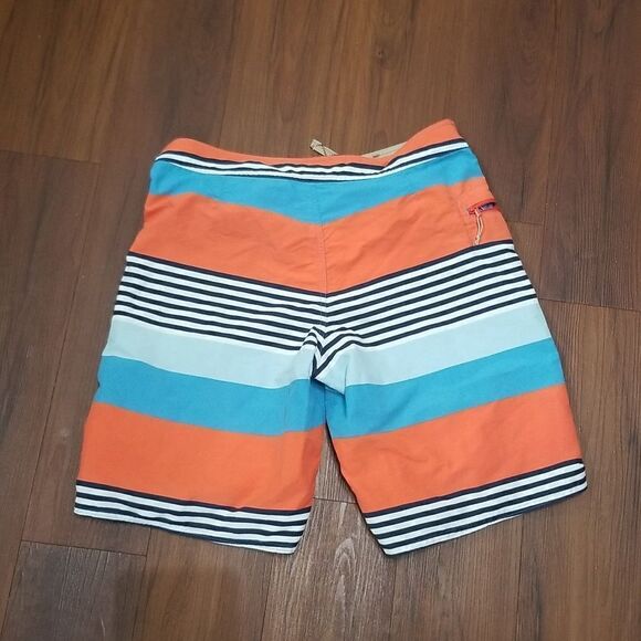 Patagonia Stripped Board Shorts Size 33 100% Nylon Beach Pool Lake Swim Water - Picture 4 of 5
